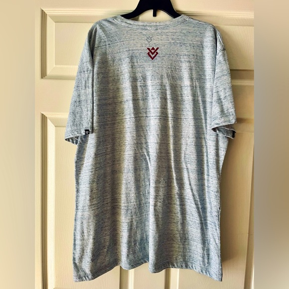 Veece Buckle Graphic Tee Light Heather Blue-White Mens XL - Picture 2 of 3